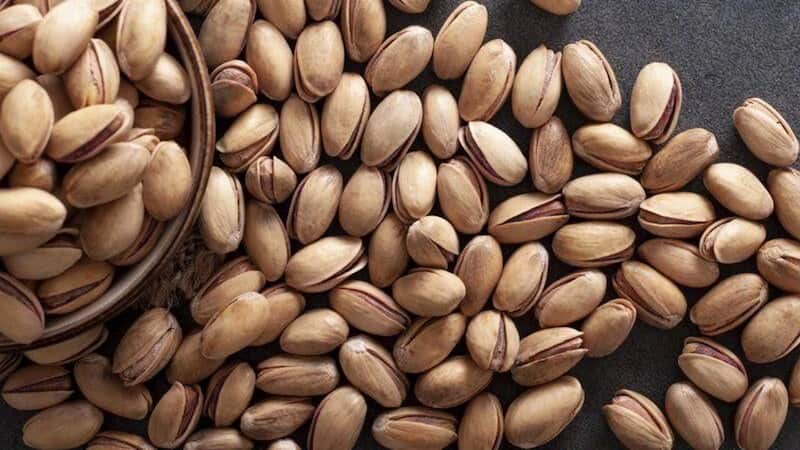 تصویر 4 از پسته بادامی فیض آباد با طعم اصیل و ماندگار